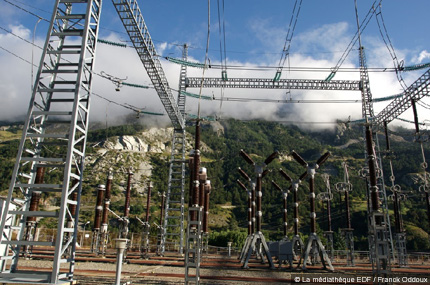 Poste de transformation 400kV de la centrale hydraulique de Villarodin (Savoie)